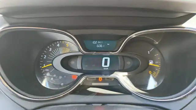 Renault Captur view 12