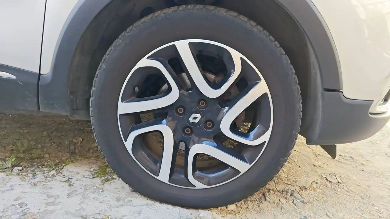 Renault Captur — photo 17