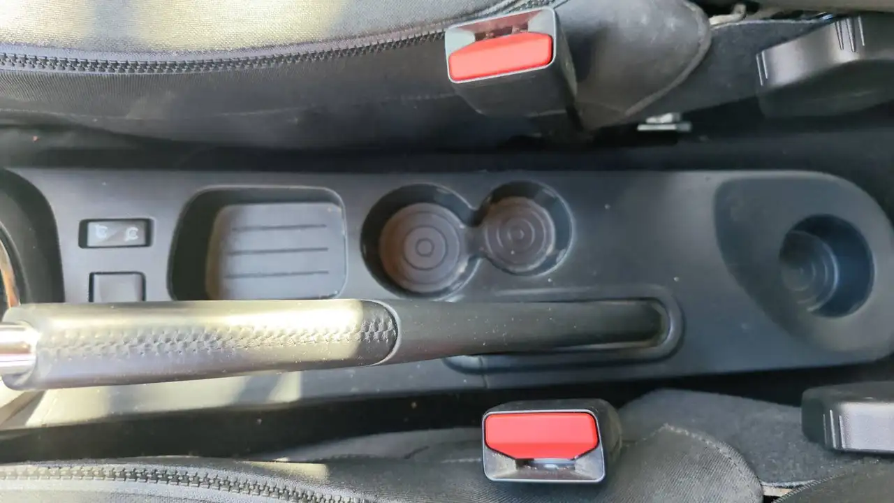 Renault Captur — photo 29