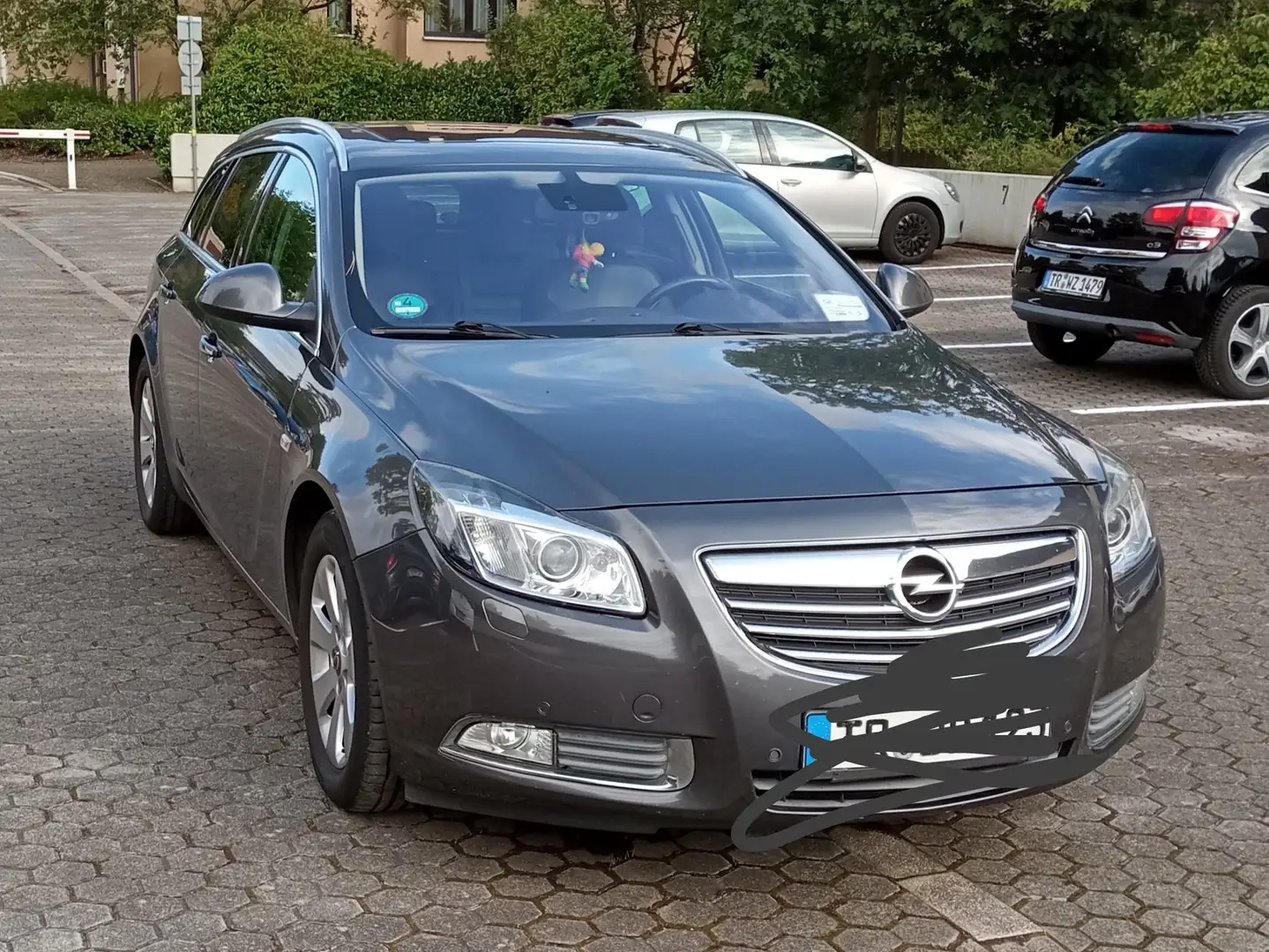 Opel Insignia Insignia 2.0 CDTI Sports Tourer Design Edition Grau - 2