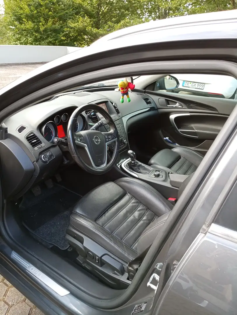 Opel Insignia Insignia 2.0 CDTI Sports Tourer Design Edition Grau - 1