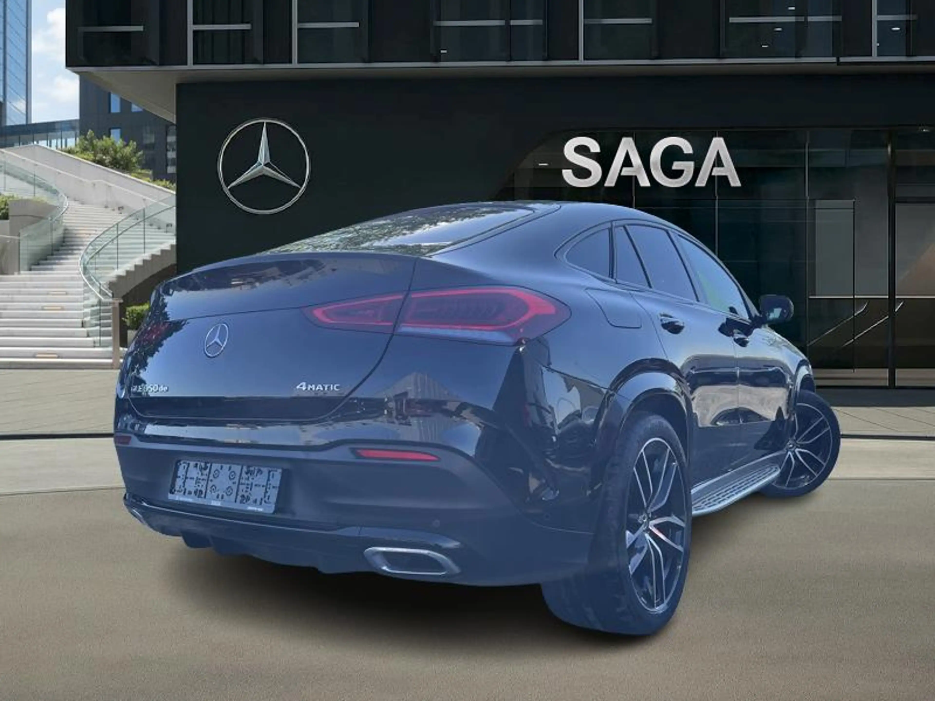 Mercedes-Benz GLE 350 de 4MATIC Coupé AMG Line — photo 2