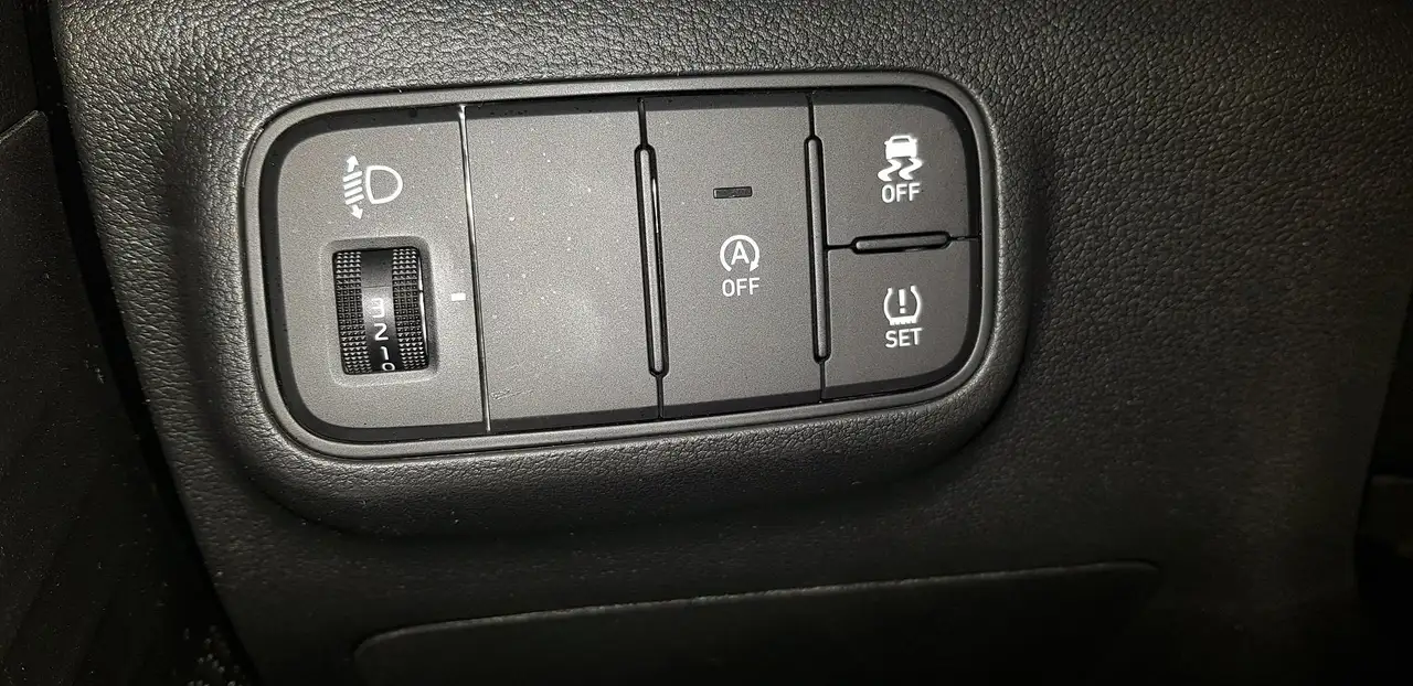 Hyundai BAYON Select 2WD 12