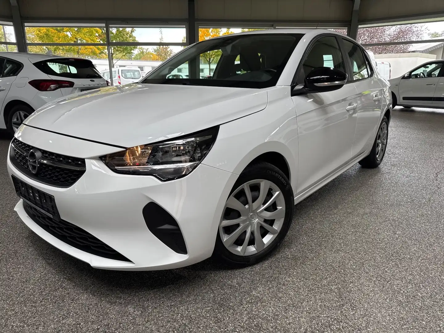 Opel Corsa F 1.2i Edition Klima Winter PDC 1.Hand Weiß - 1