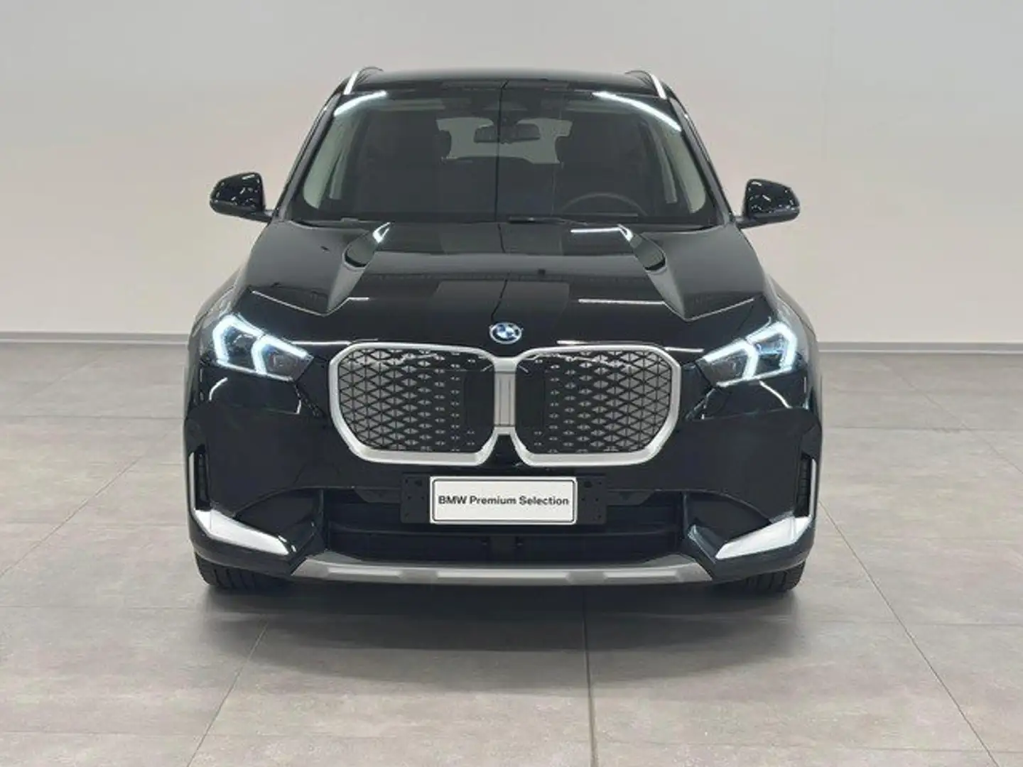 BMW iX1 eDrive 20 Special Edition Nero - 2