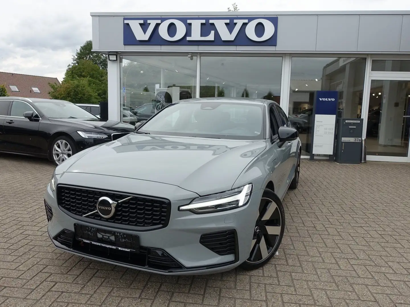 Volvo S60 Recharge Ultimate T8 AWD/HeadUP/B&W/Kamera Grijs - 1