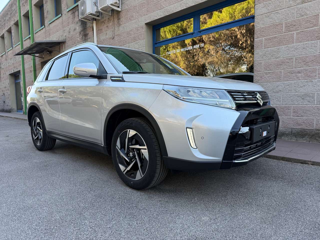 Suzuki Vitara 1.4H TOP 2WD 110CV NUOVA DA IMMATRICOLARE