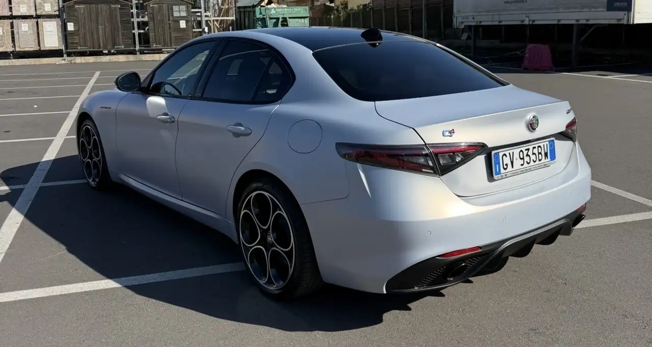 Alfa Romeo Giulia 2024