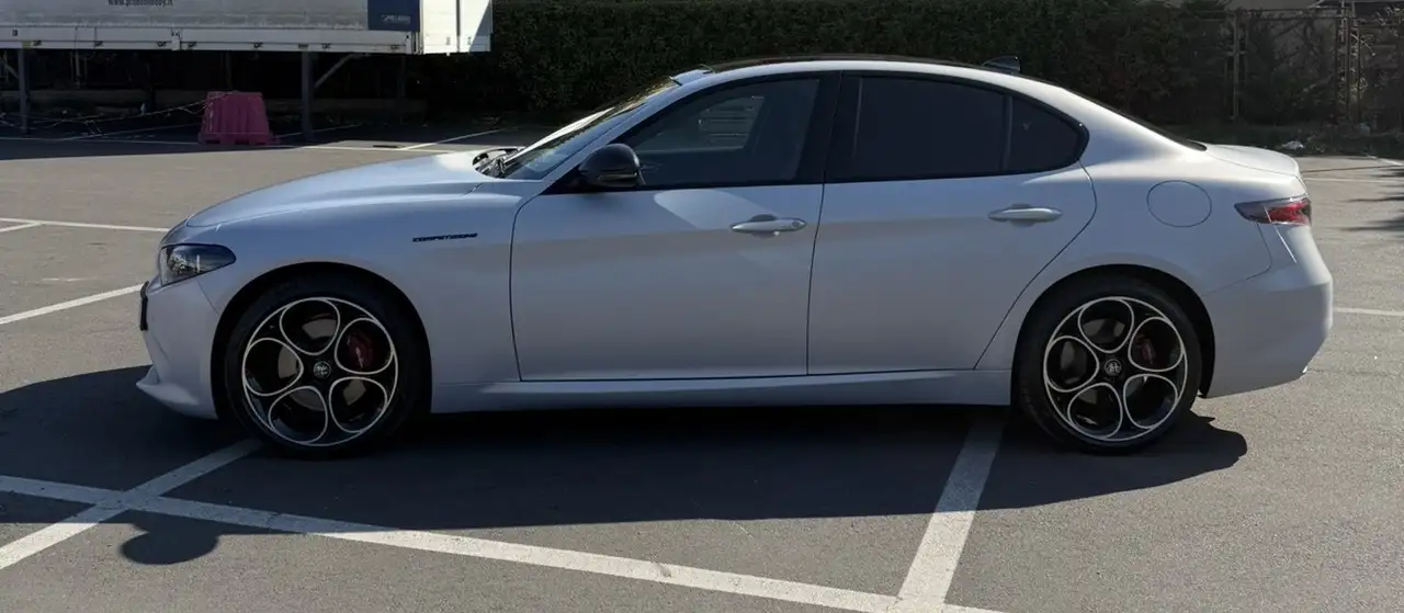 Alfa Romeo Giulia 2024