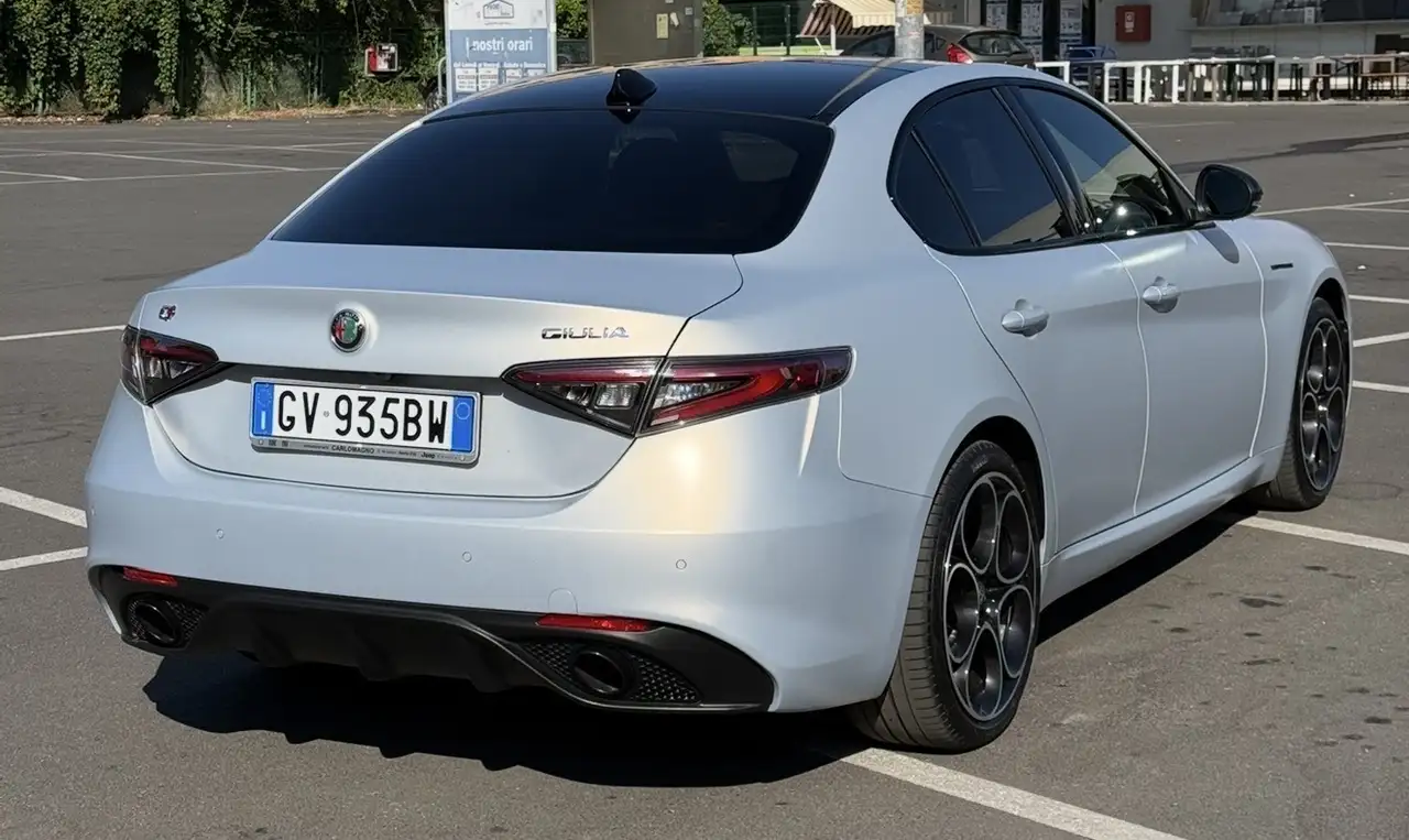 Alfa Romeo Giulia 2024