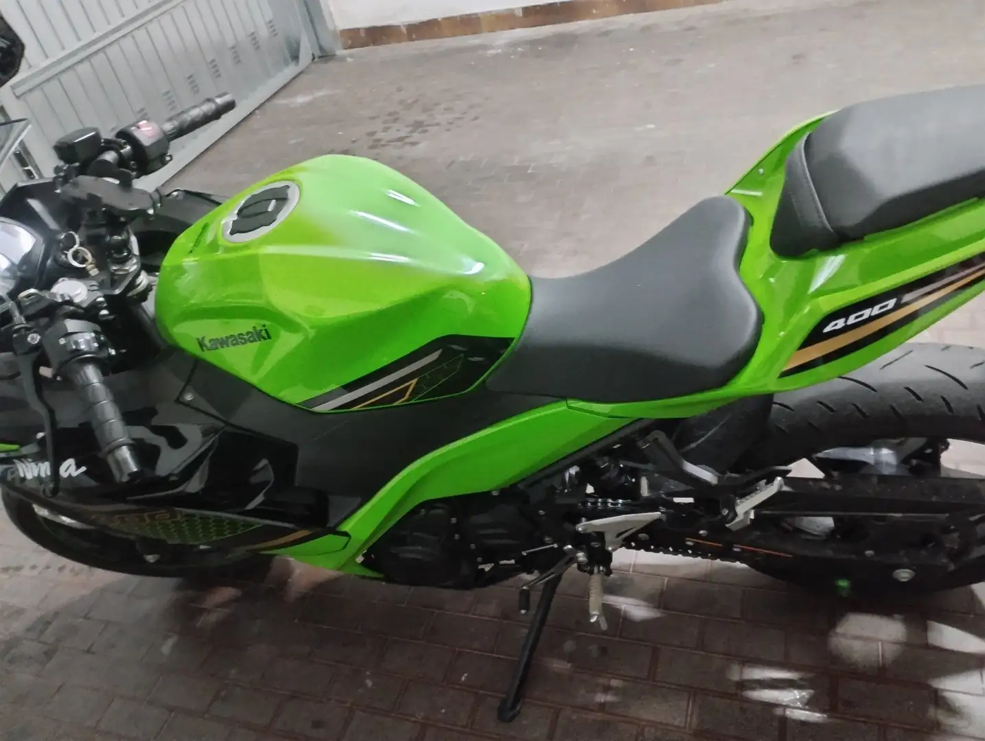 Kawasaki Ninja 400 Verde - 1