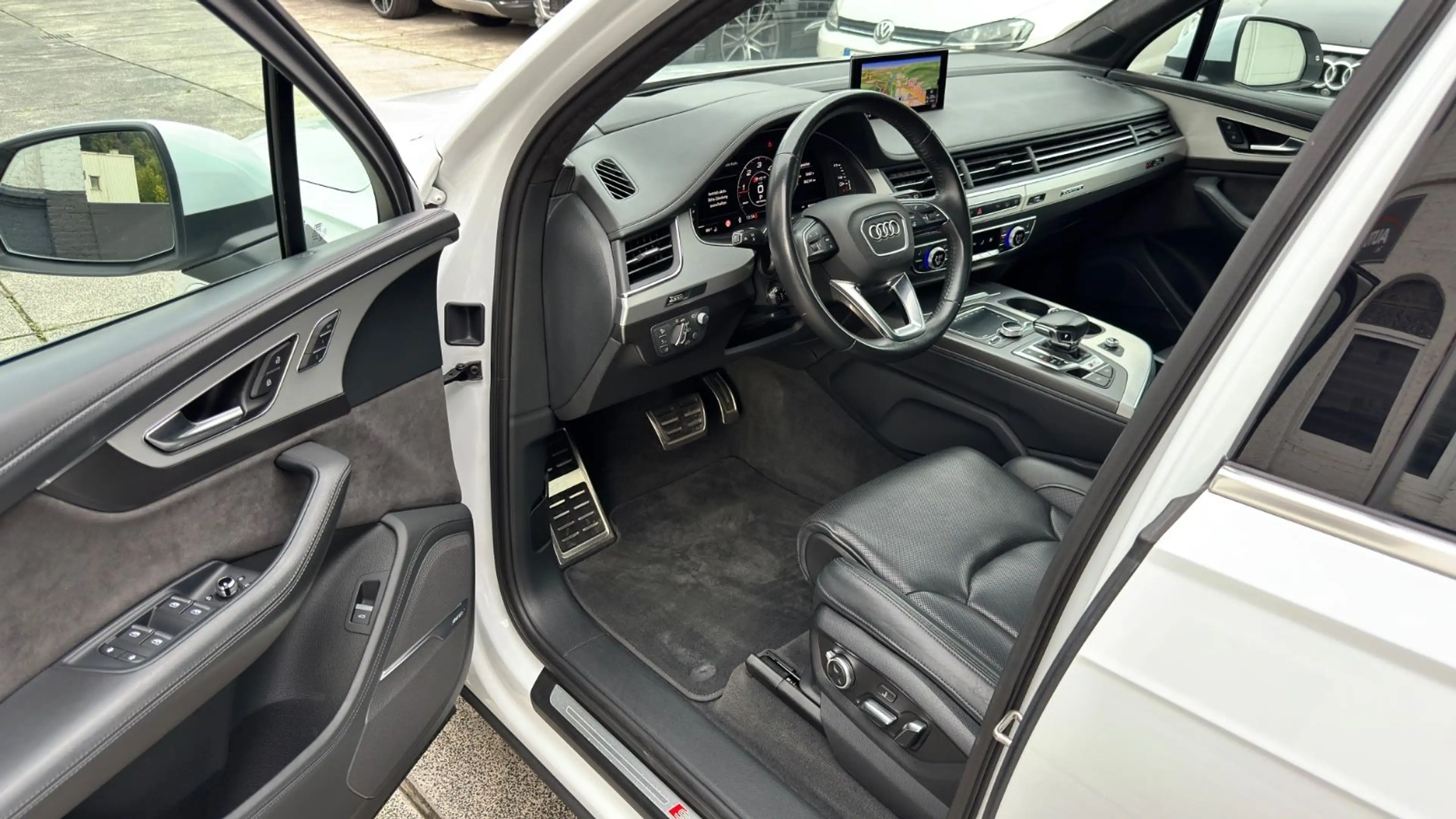 Audi SQ7 4.0TDI quattro*7-Sitz*TV*Pano*Matrix*Standhz — photo 10