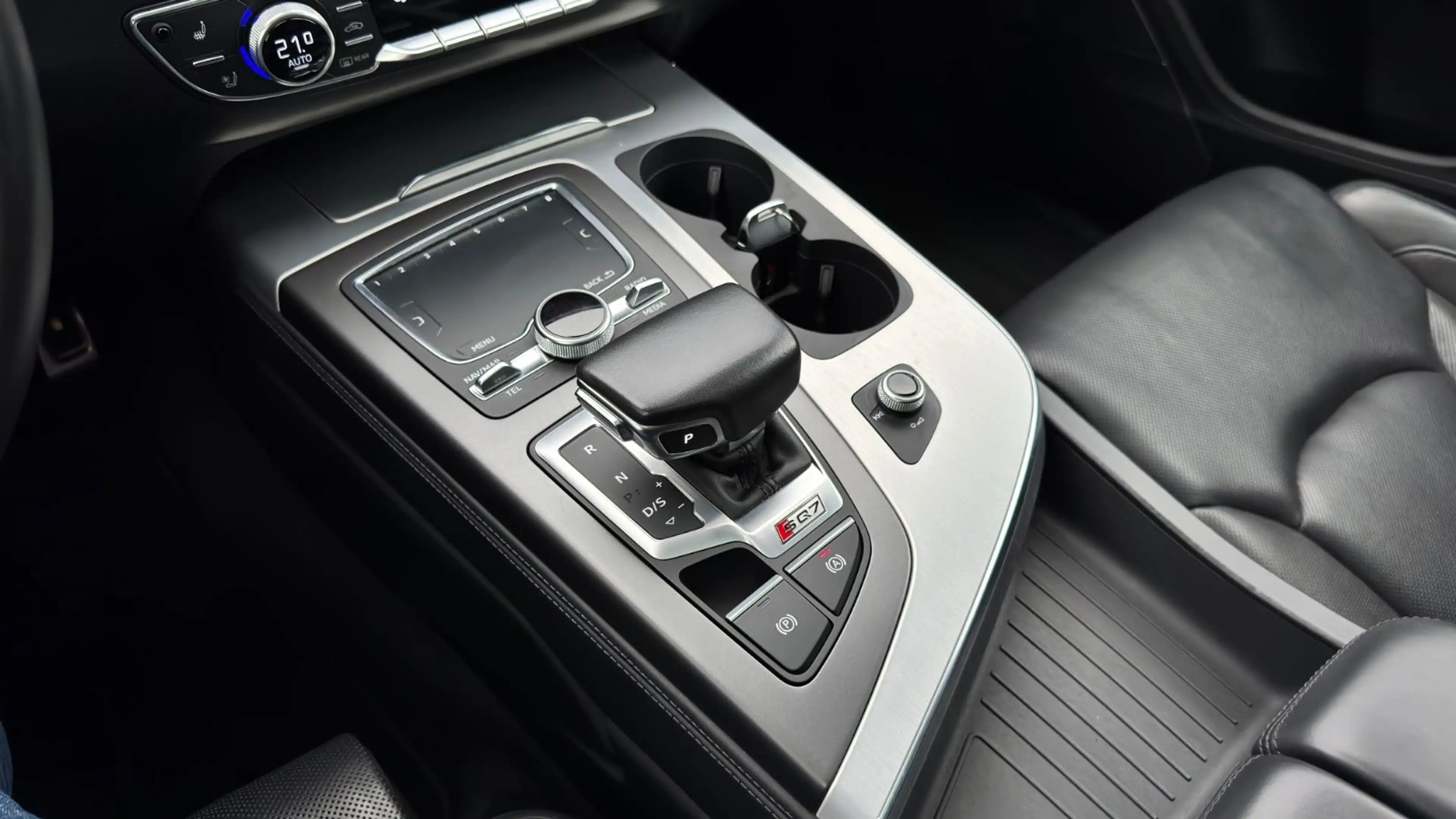 Audi SQ7 4.0TDI quattro*7-Sitz*TV*Pano*Matrix*Standhz — photo 20