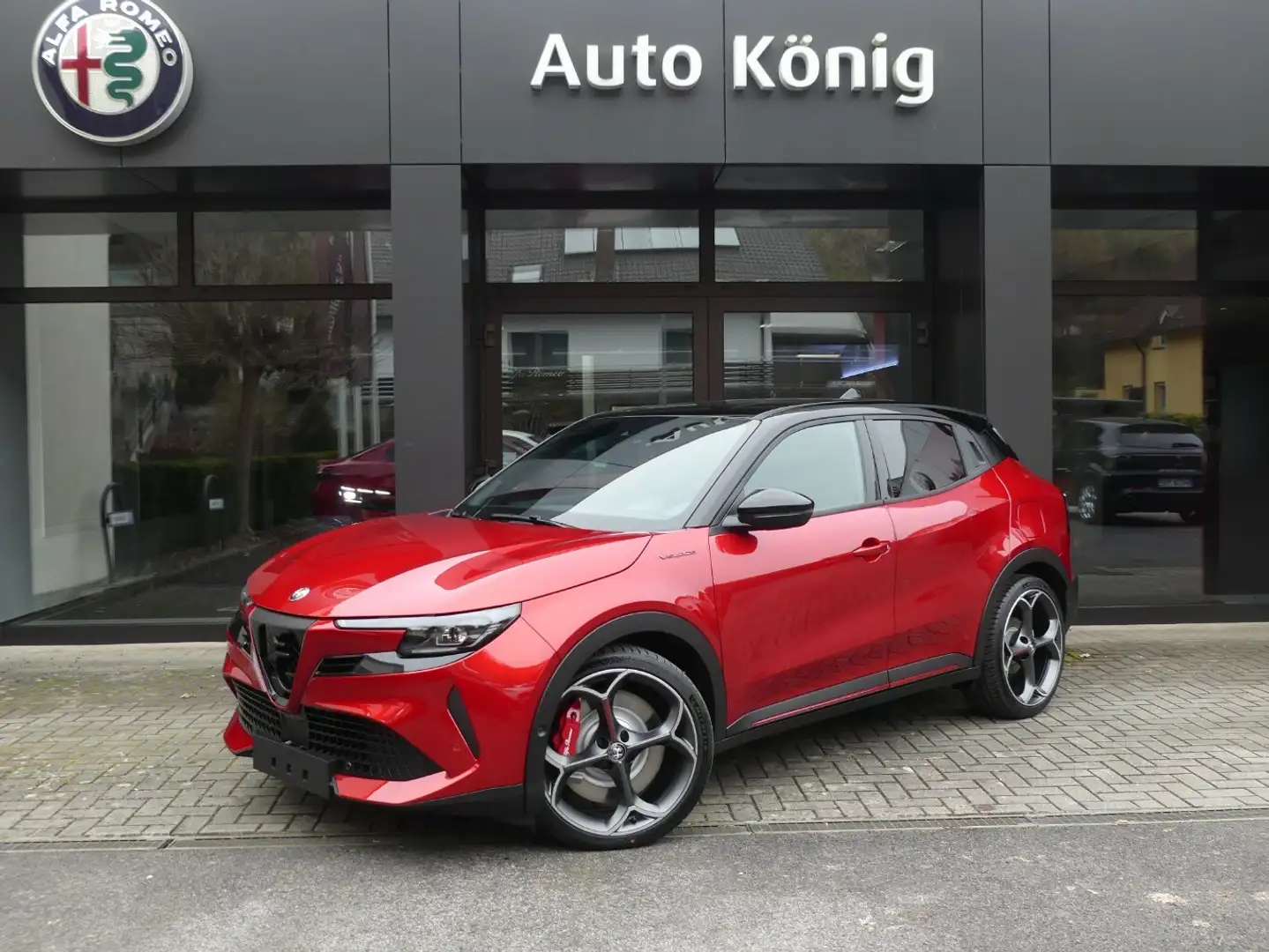 Alfa Romeo Junior Veloce 207KW (280PS) Червоний - 1