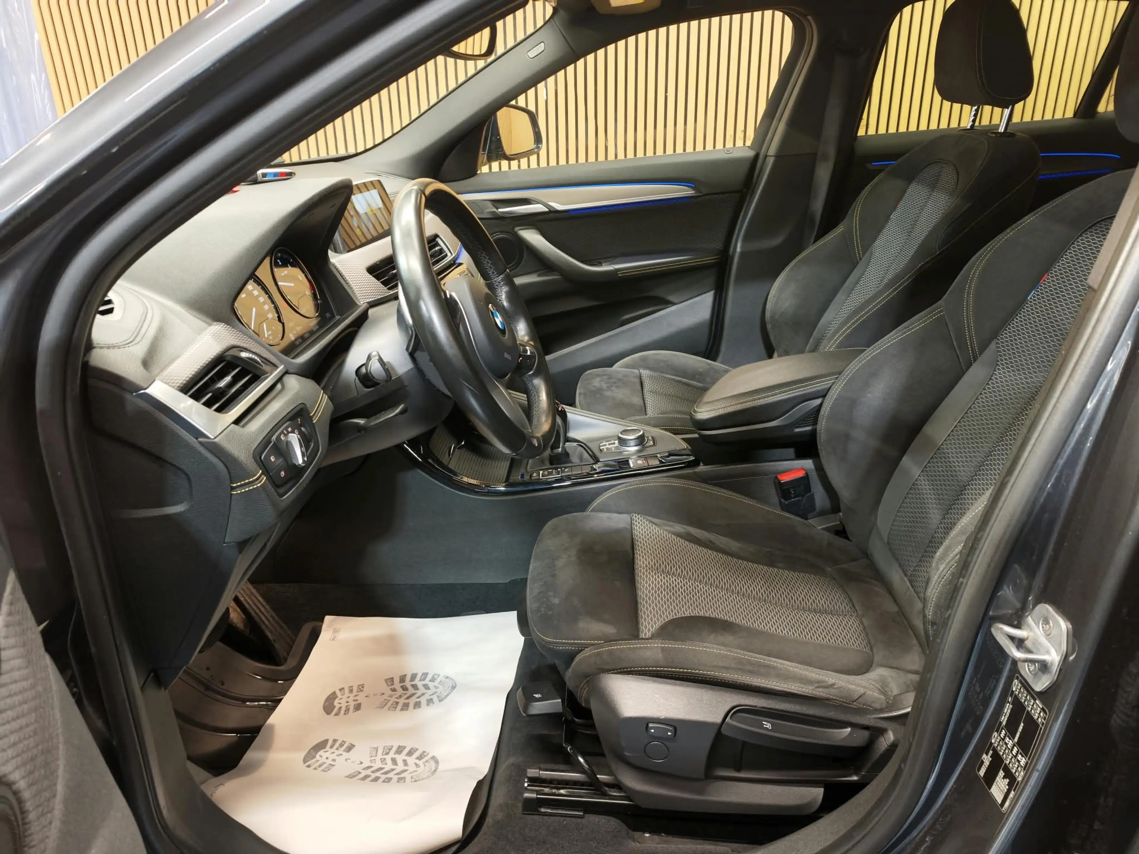 BMW X2 2.0 dA sDrive18 PACK M ** GARANTIE 12MOIS ** — photo 11