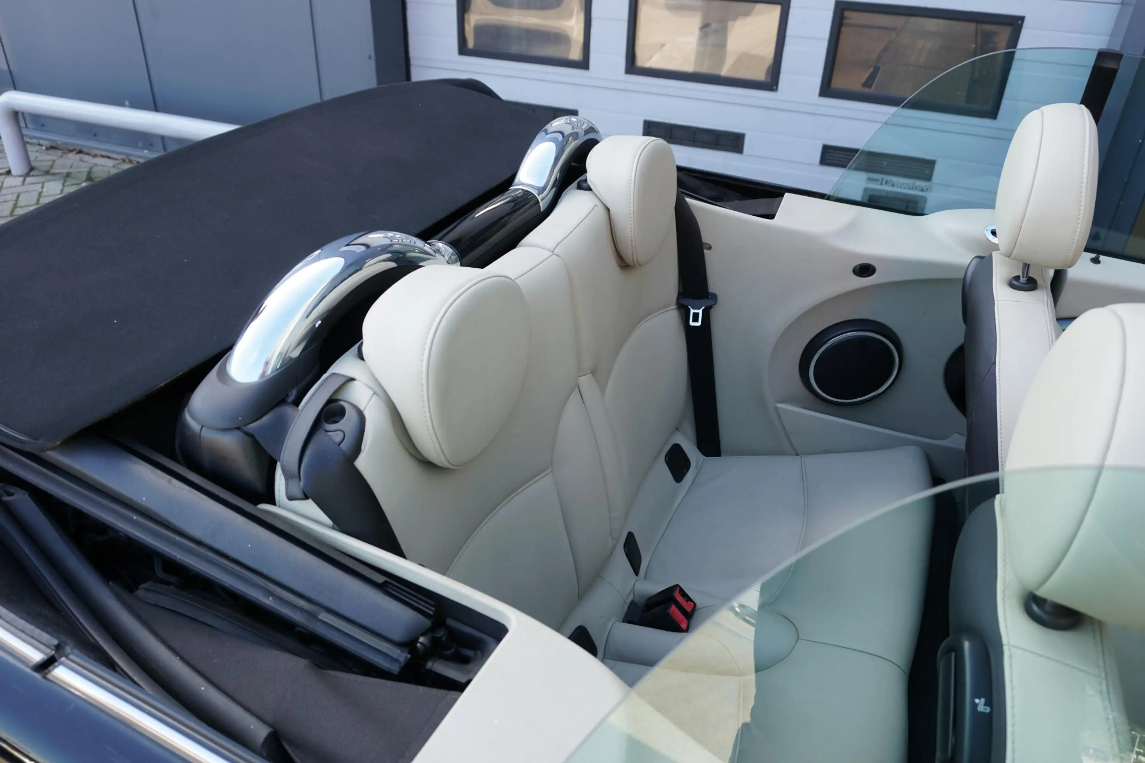 MINI One Cabrio 1.6 Chili + LEDER / PDC — photo 10