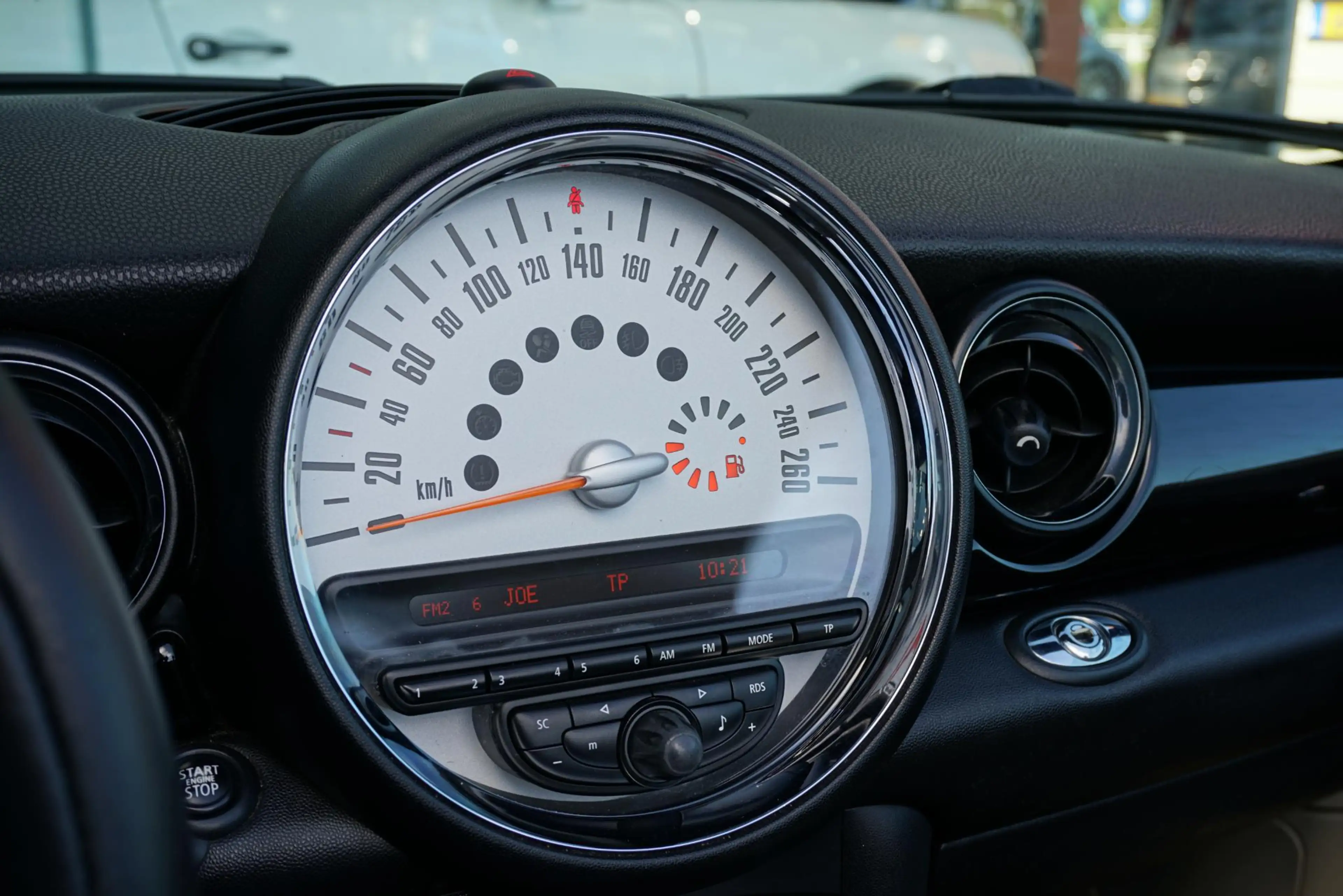 MINI One Cabrio 1.6 Chili + LEDER / PDC — photo 15