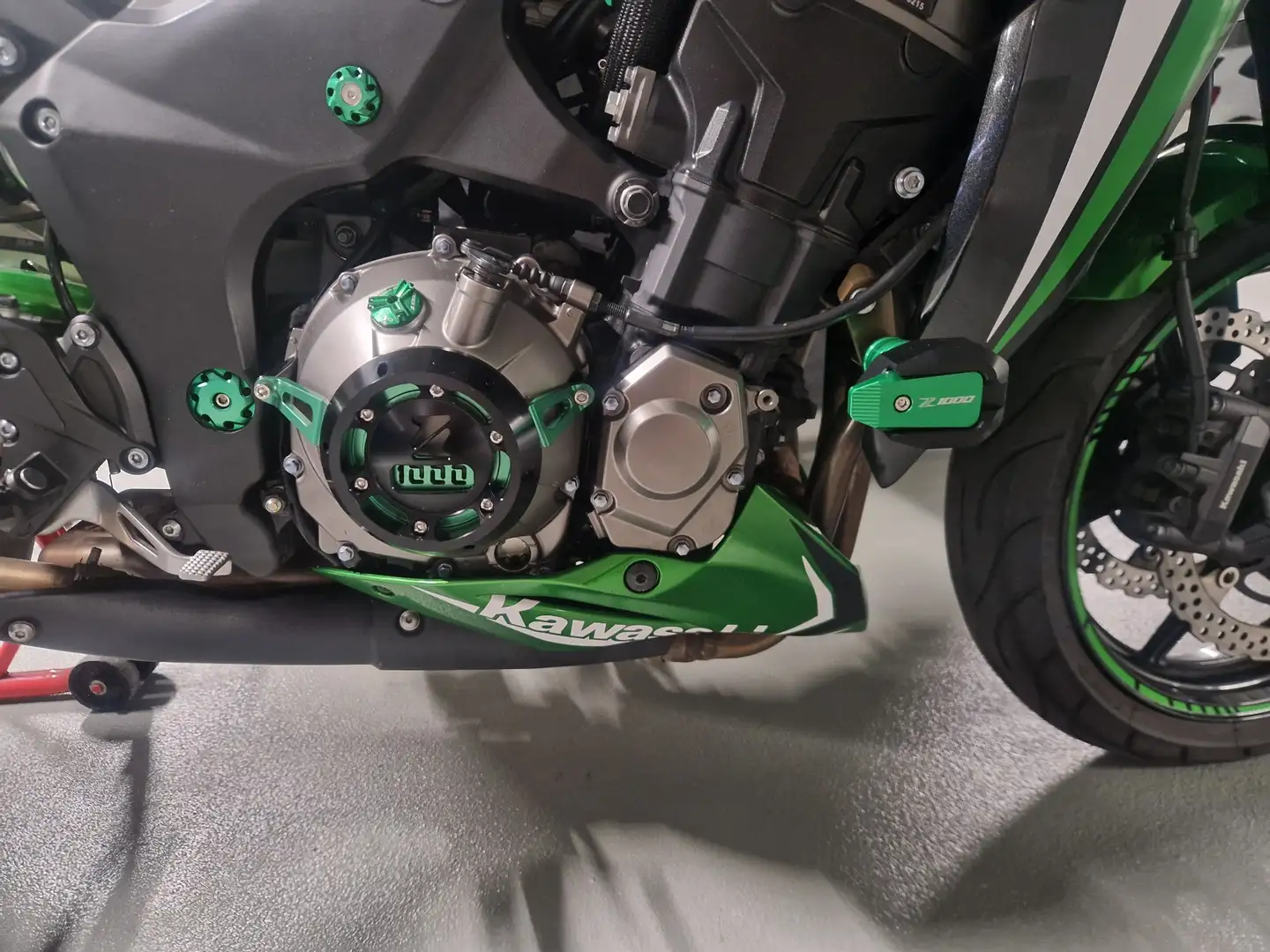 Kawasaki Z 1000 ABS Grün - 2