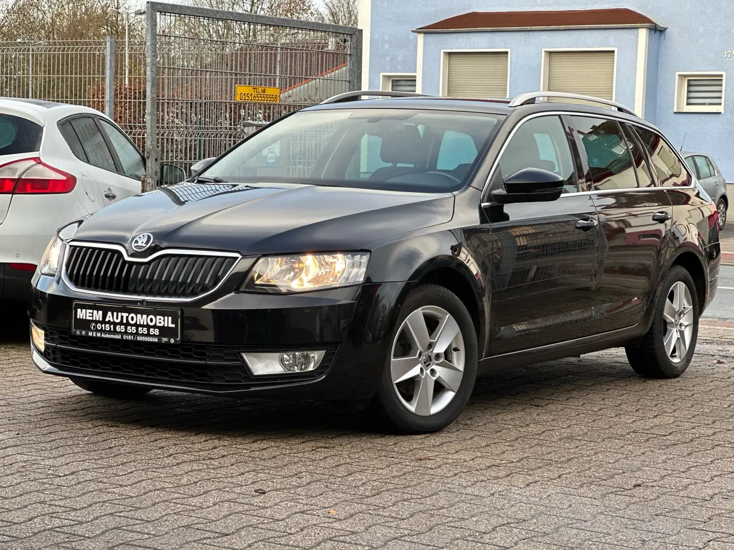 Skoda Octavia Ambition 1.4 TSI DSG Navi Temp 1.Hand Auto. Euro6 Negru - 1