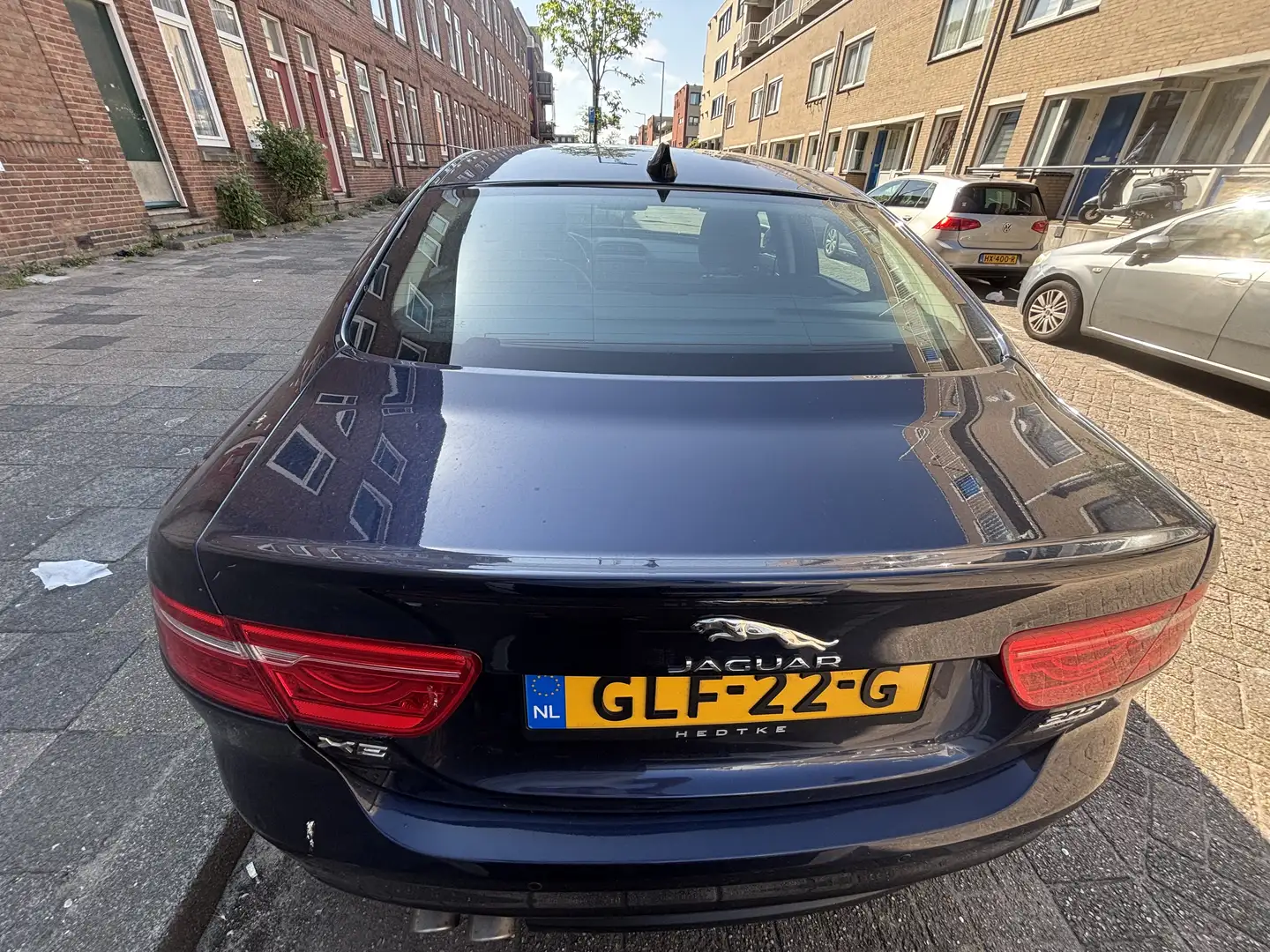 Jaguar XE 2.0 D Portfolio AWD Blauw - 2