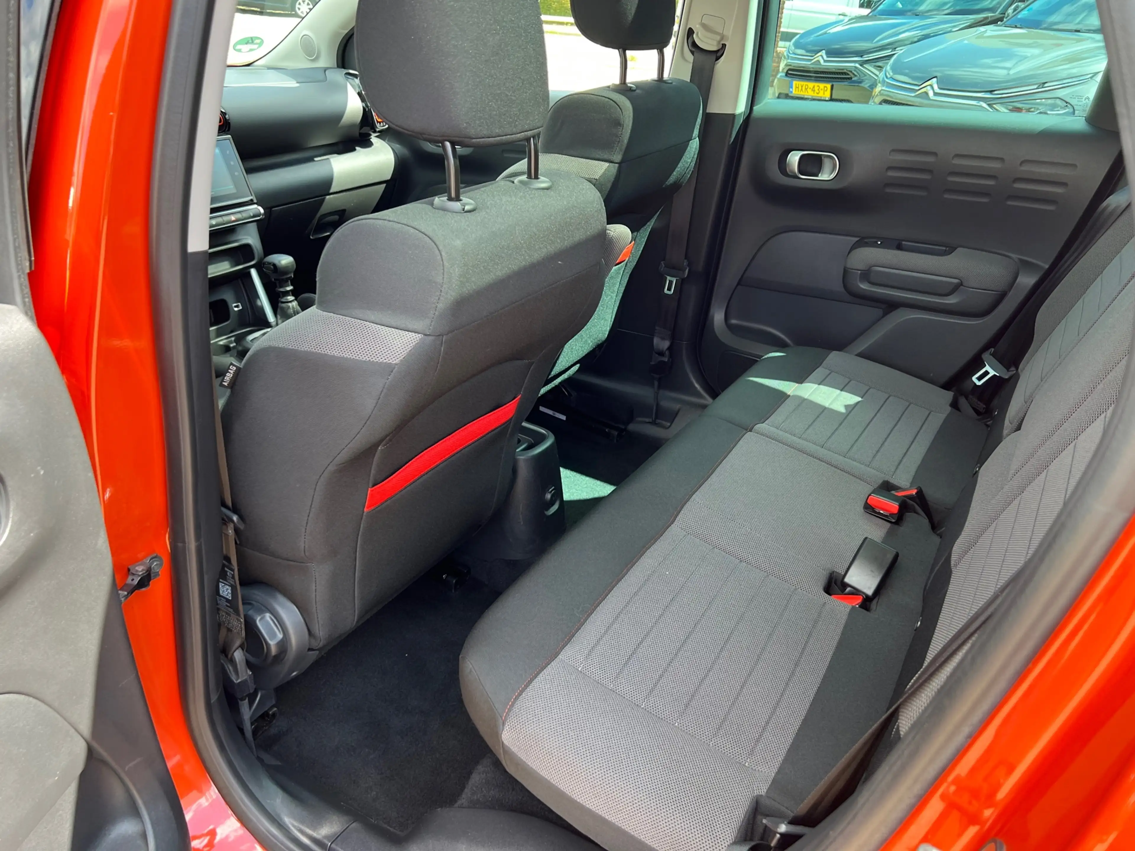 Citroen C3 Aircross 1.2 110 pk PureTech S&S Shine Navi-Trekhaak-Panora — photo 11