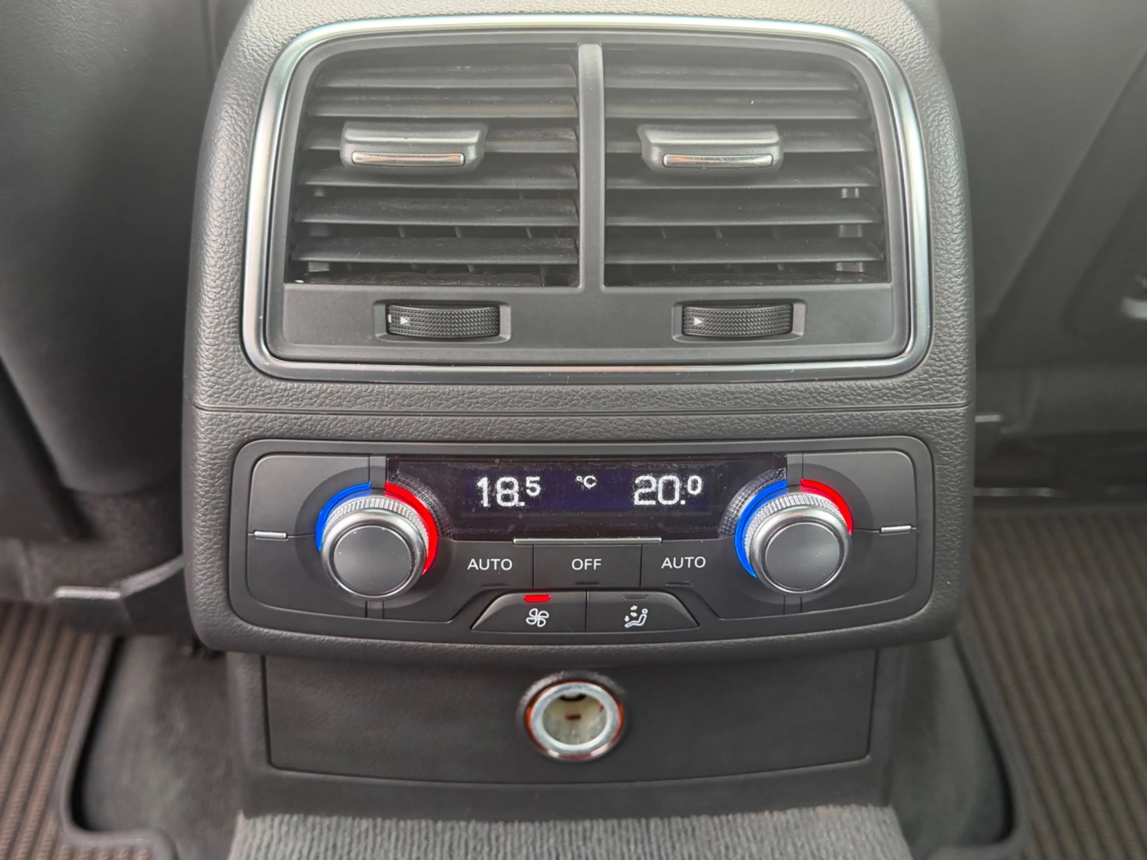 Audi A6 allroad quattro 3.0 TDI Premium Edition, panoramadak, trek — photo 20