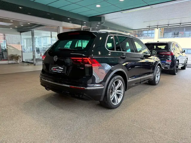 Volkswagen Tiguan view 6
