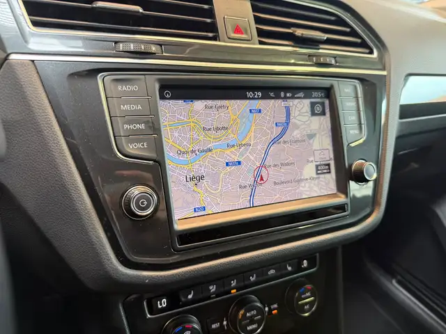 Volkswagen Tiguan view 15