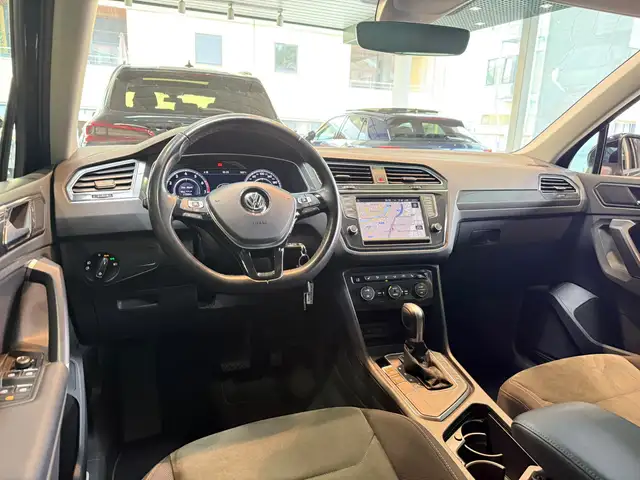 Volkswagen Tiguan view 9
