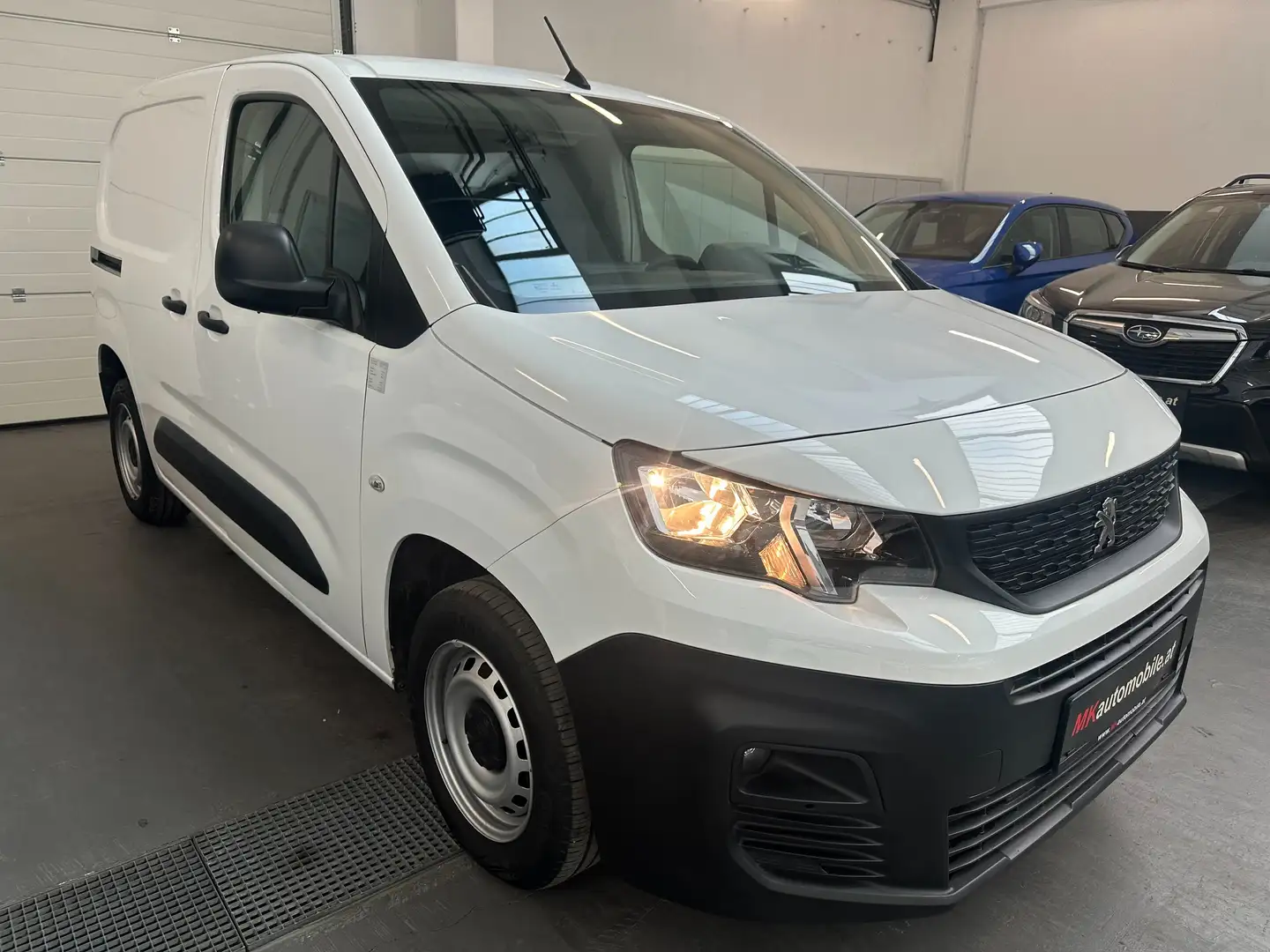 Peugeot Partner Standard BlueHDi 75 Premium NETTO 9.992 € Weiß - 1