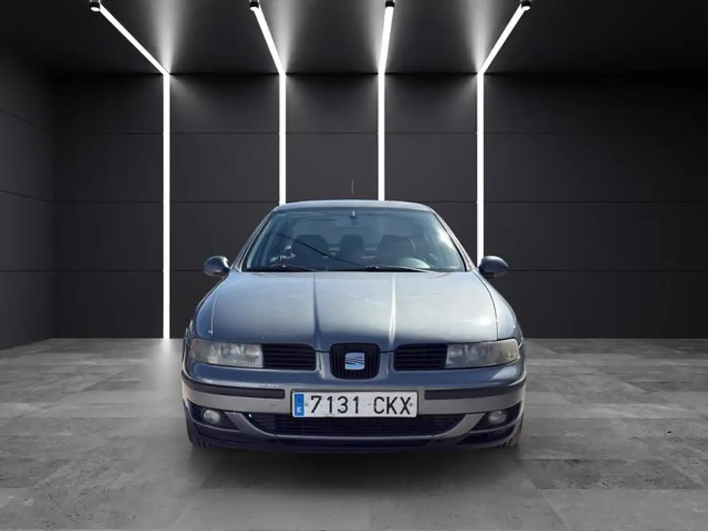 SEAT Toledo 1.9 TDi Signum-a Szary - 2