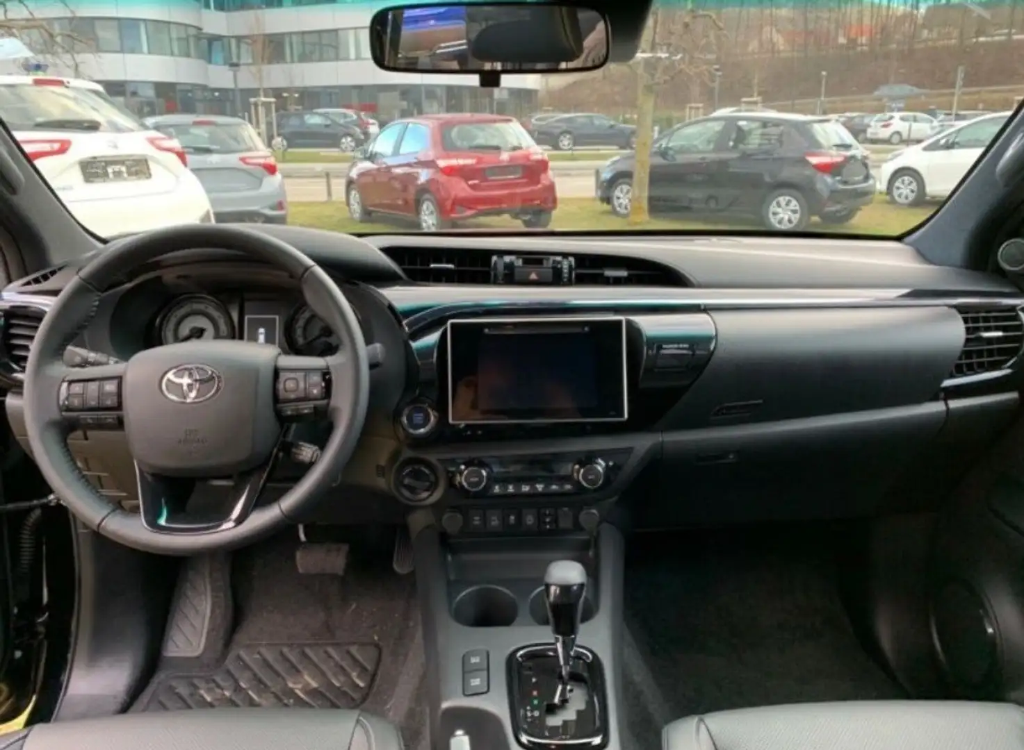 Toyota Hilux 4x4 Double Cab Autm. Comfort - 2