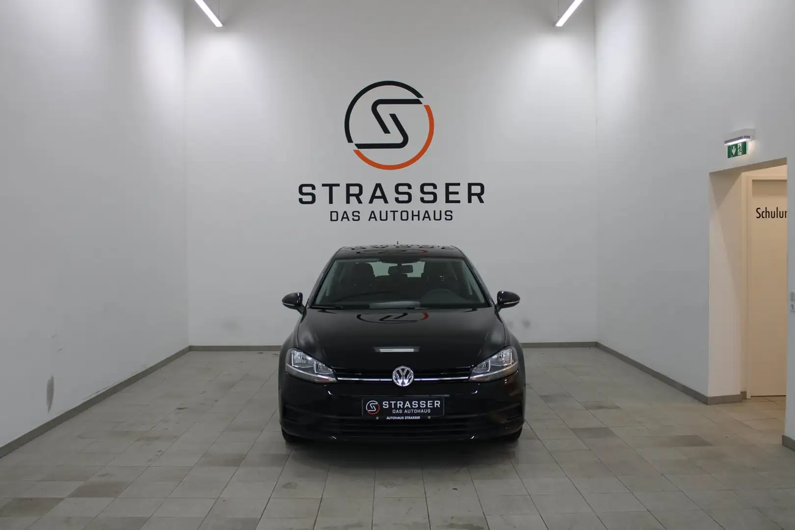 Volkswagen Golf VII Lim. Basis Start-Stopp Schwarz - 2