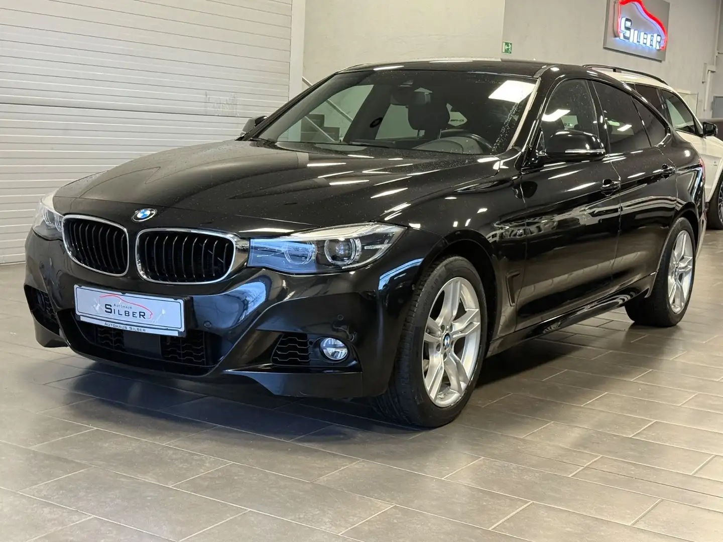 BMW 320 i Gran Turismo xDrive M Sport 360°/ACC/Leder Schwarz - 1