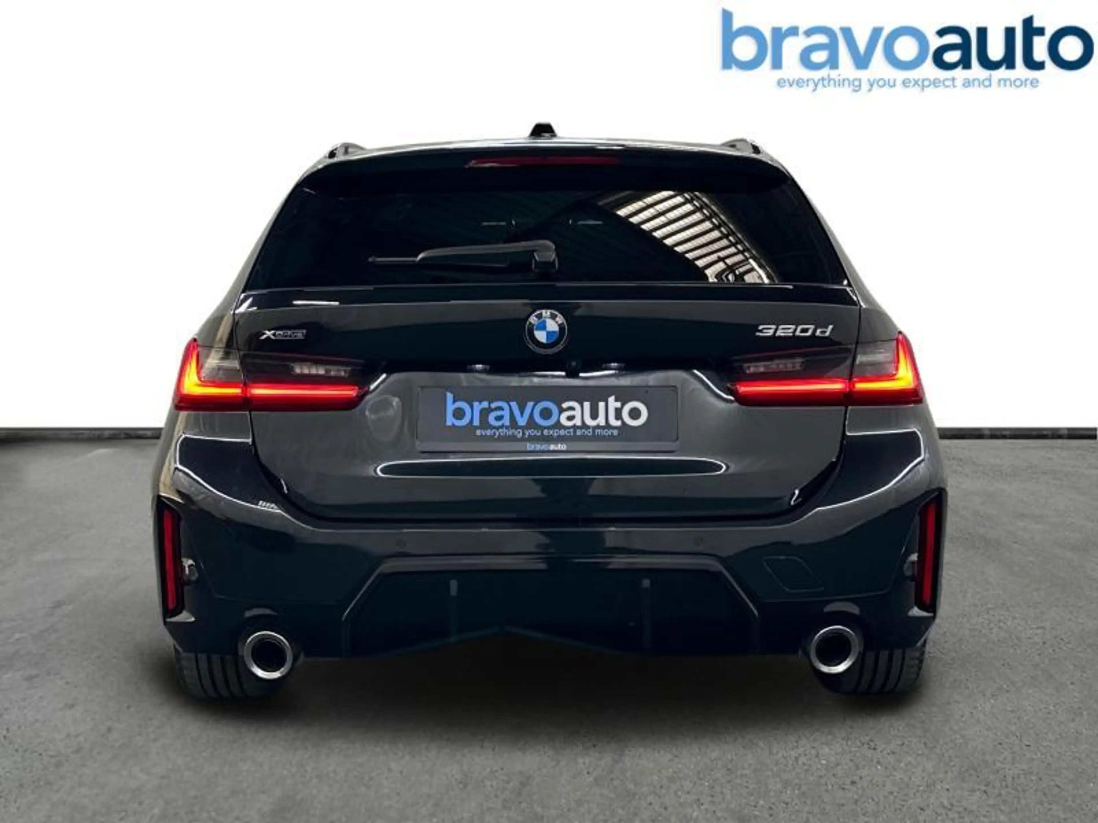 BMW 320 320dA xDrive Touring M Sport — photo 4