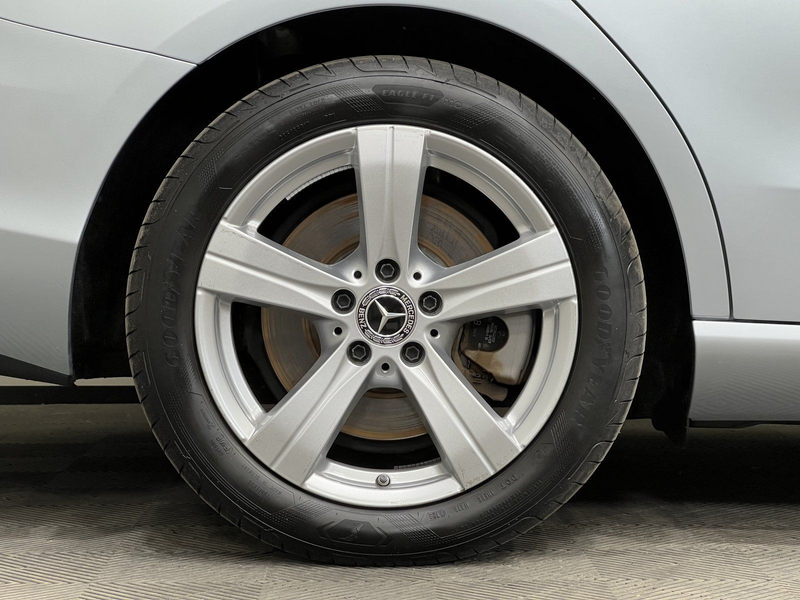 Mercedes-Benz C 400 e 4M Avantgarde Premium+360+Memory+Totwink — photo 9