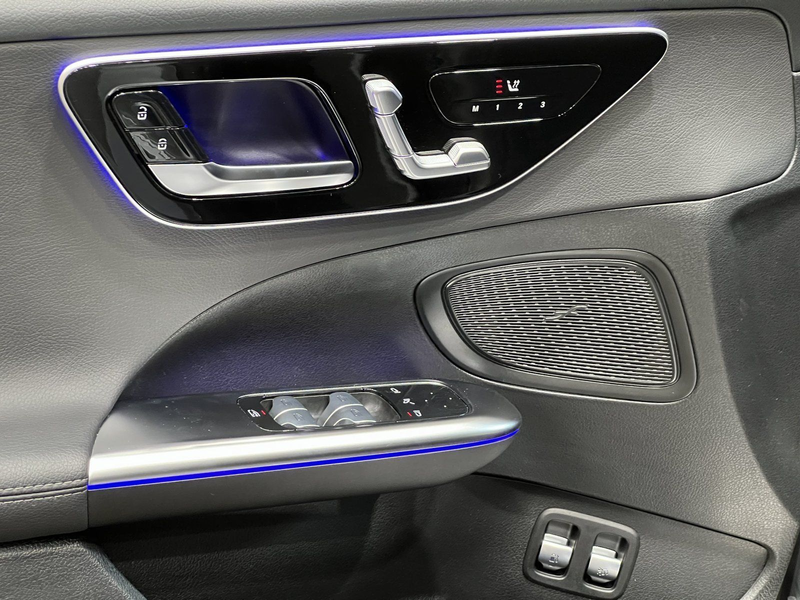 Mercedes-Benz C 400 e 4M Avantgarde Premium+360+Memory+Totwink — photo 15