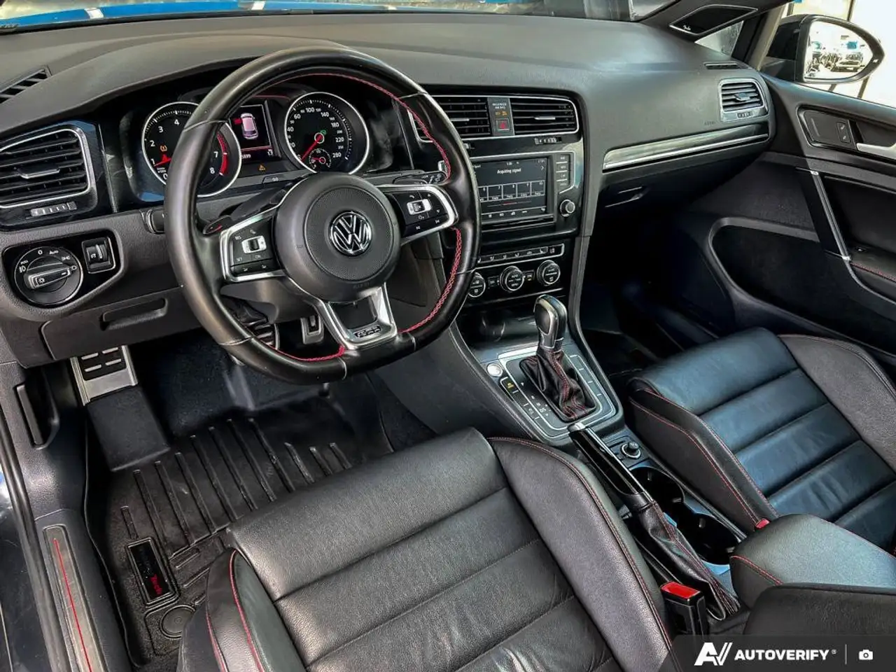 Volkswagen Golf GTI fotografie Volkswagen Golf GTI