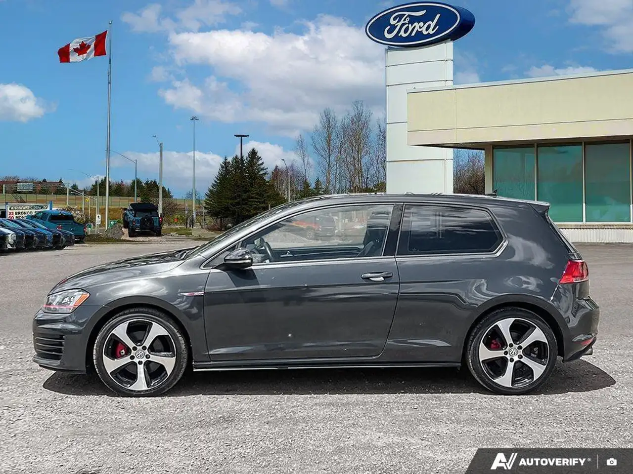 Volkswagen Golf GTI fotografie Volkswagen Golf GTI