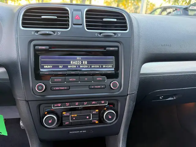 Volkswagen Golf view 8