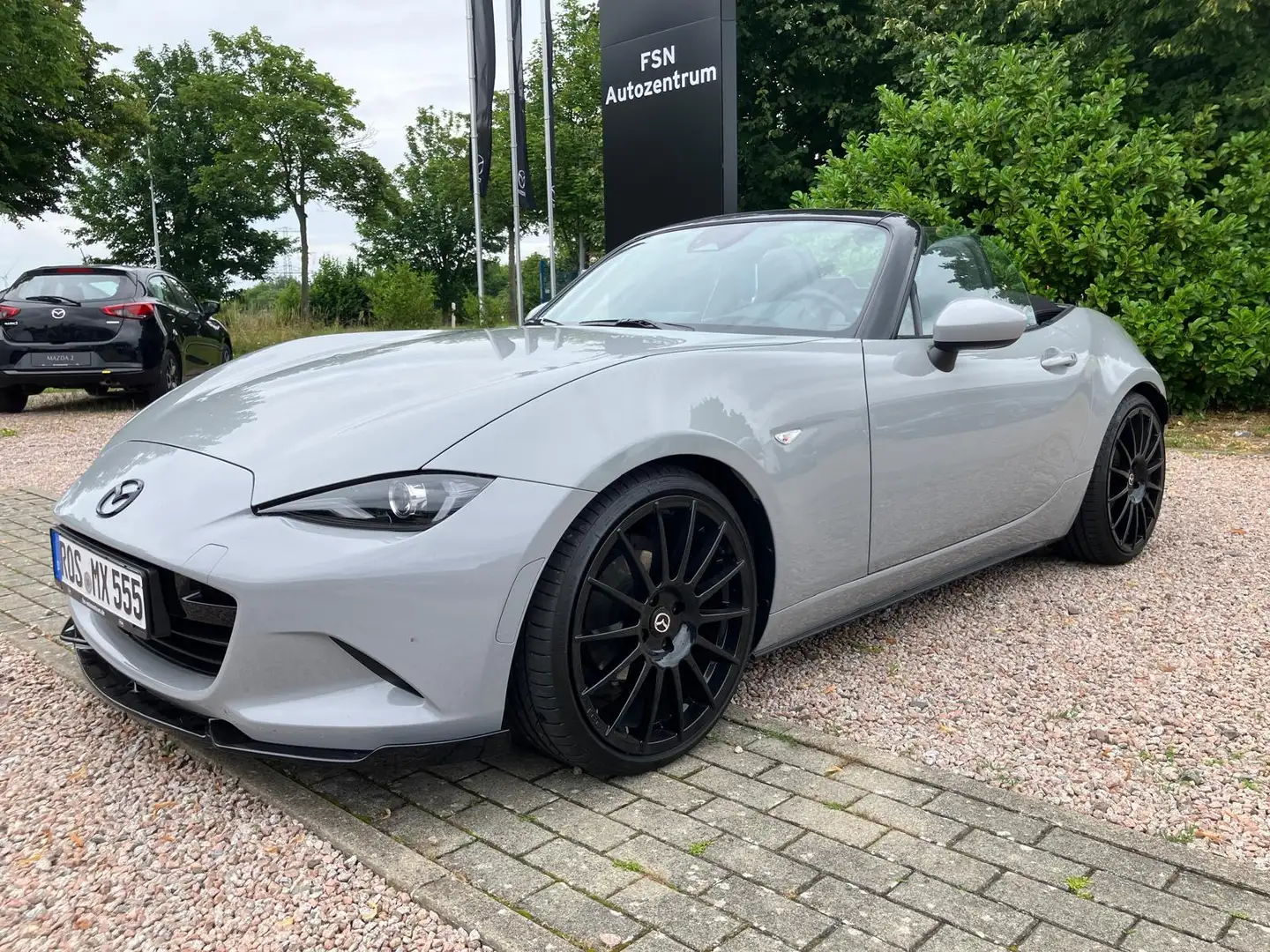 Mazda MX-5 1.5L ST 6MT RWD Exclusive-line ATH-Kit Gris - 1