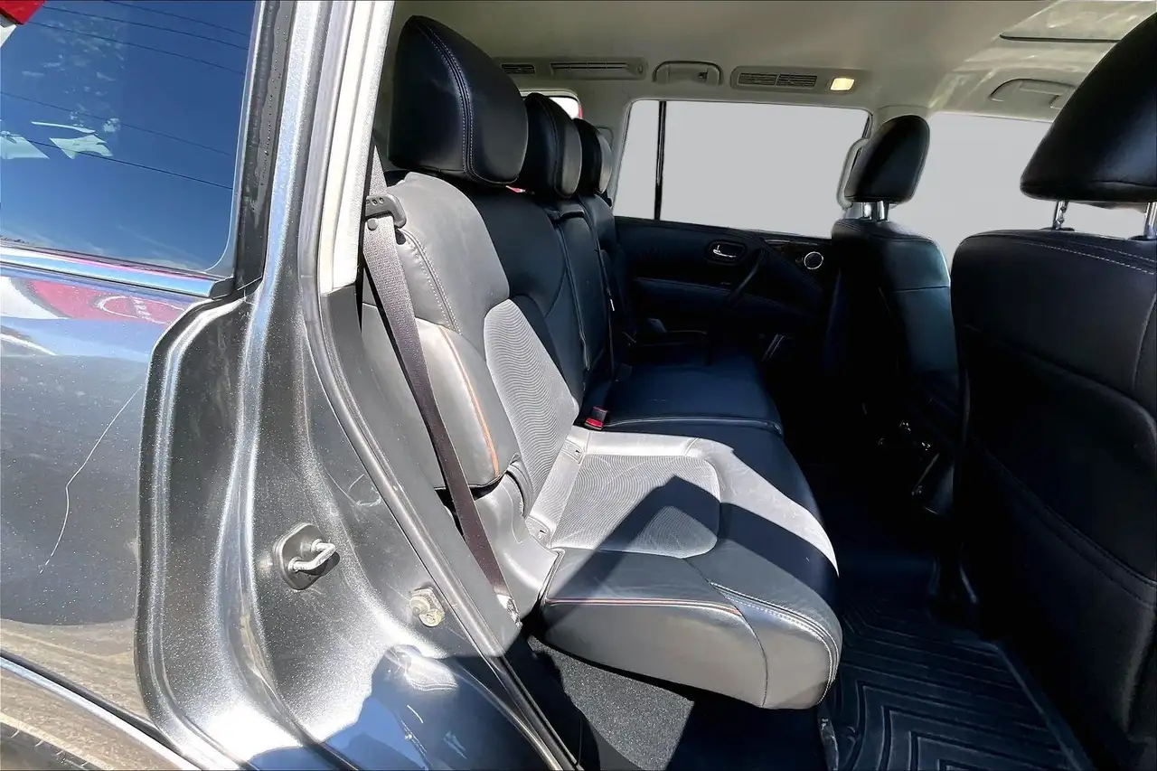 Nissan Armada снимка Nissan Armada