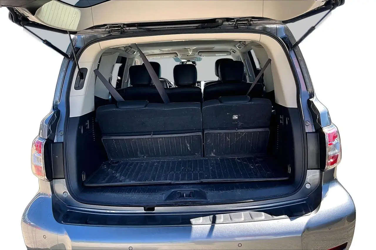 Nissan Armada снимка Nissan Armada