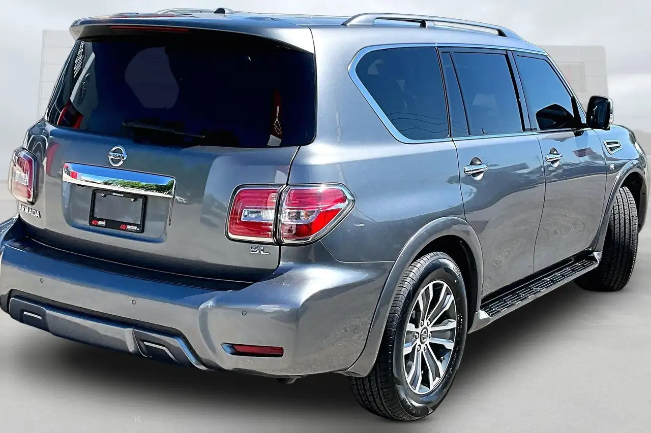 Nissan Armada снимка Nissan Armada