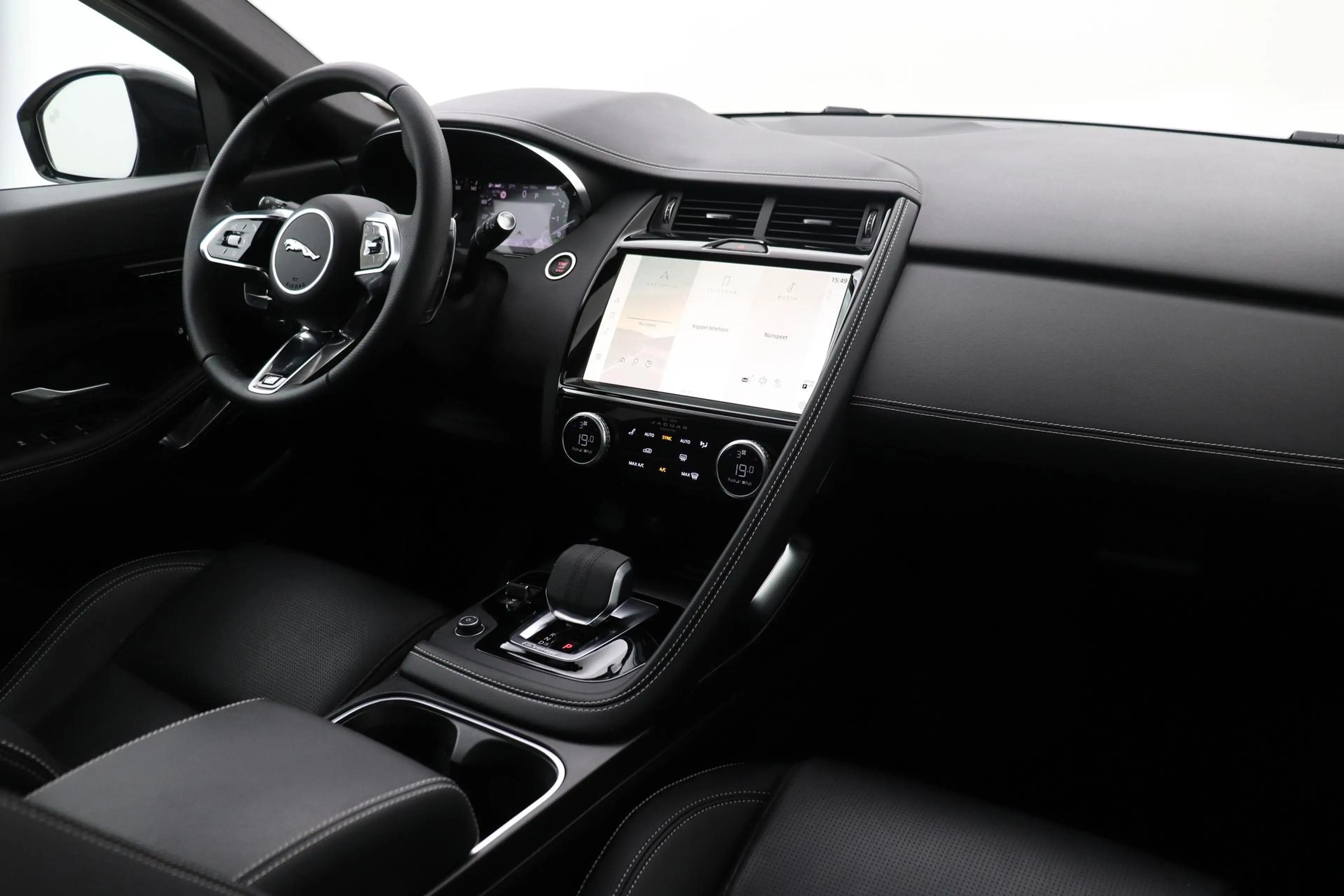 Jaguar E-Pace P300e R-Dynamic SE | Panoramadak | ACC | BLIS | Tr — photo 18