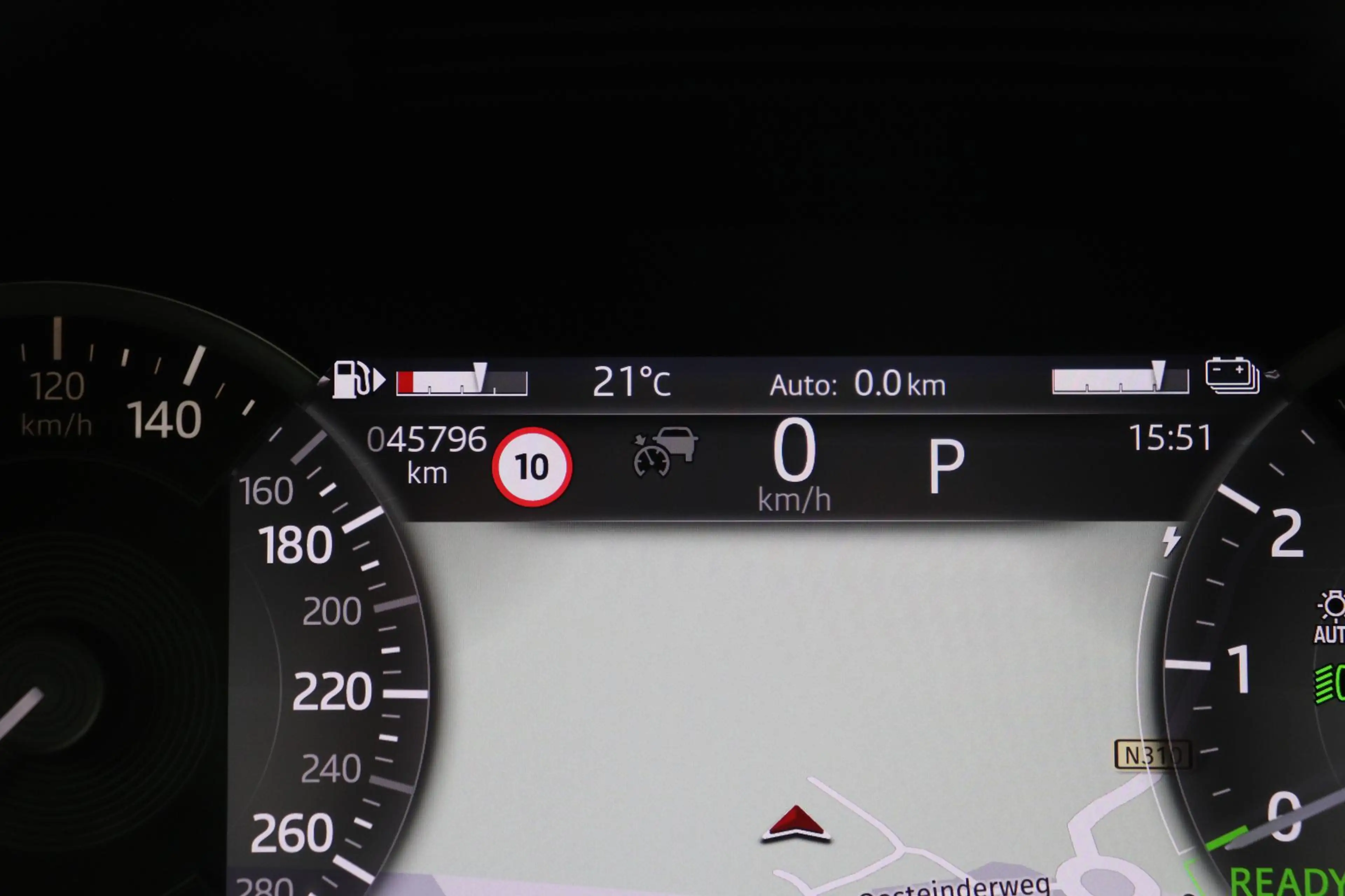 Jaguar E-Pace P300e R-Dynamic SE | Panoramadak | ACC | BLIS | Tr — photo 21