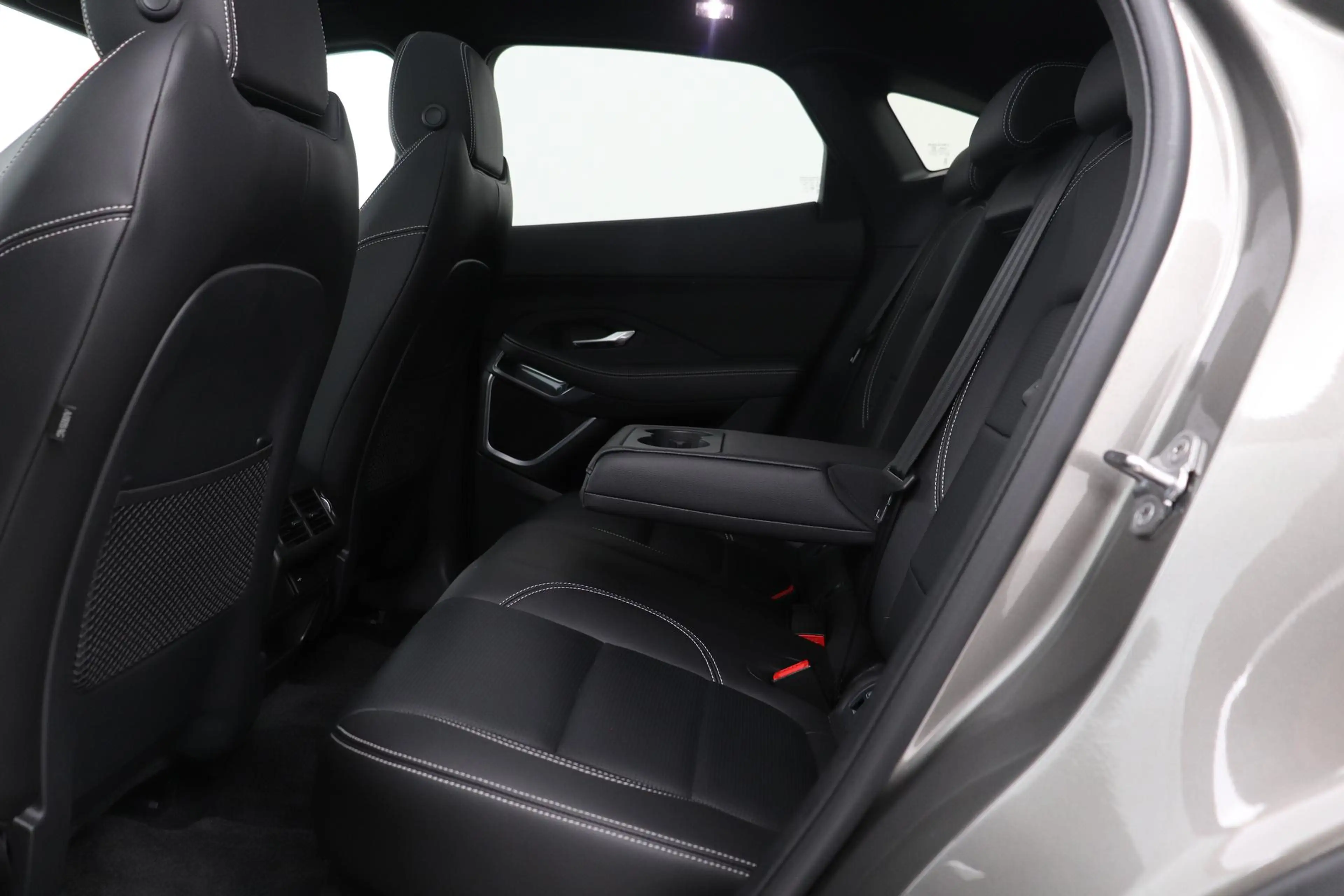 Jaguar E-Pace P300e R-Dynamic SE | Panoramadak | ACC | BLIS | Tr — photo 48
