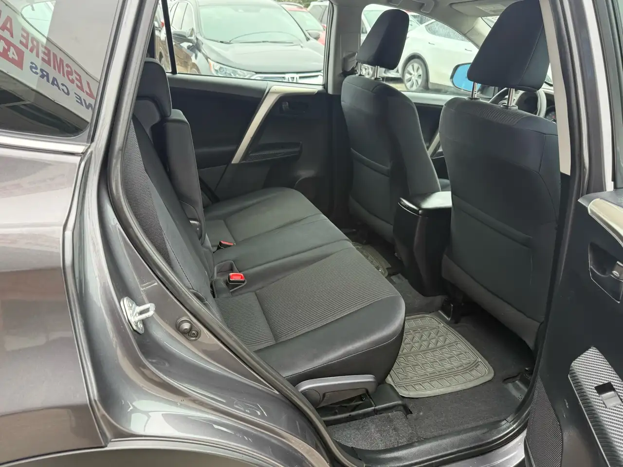 Toyota RAV 4 photo Toyota RAV 4