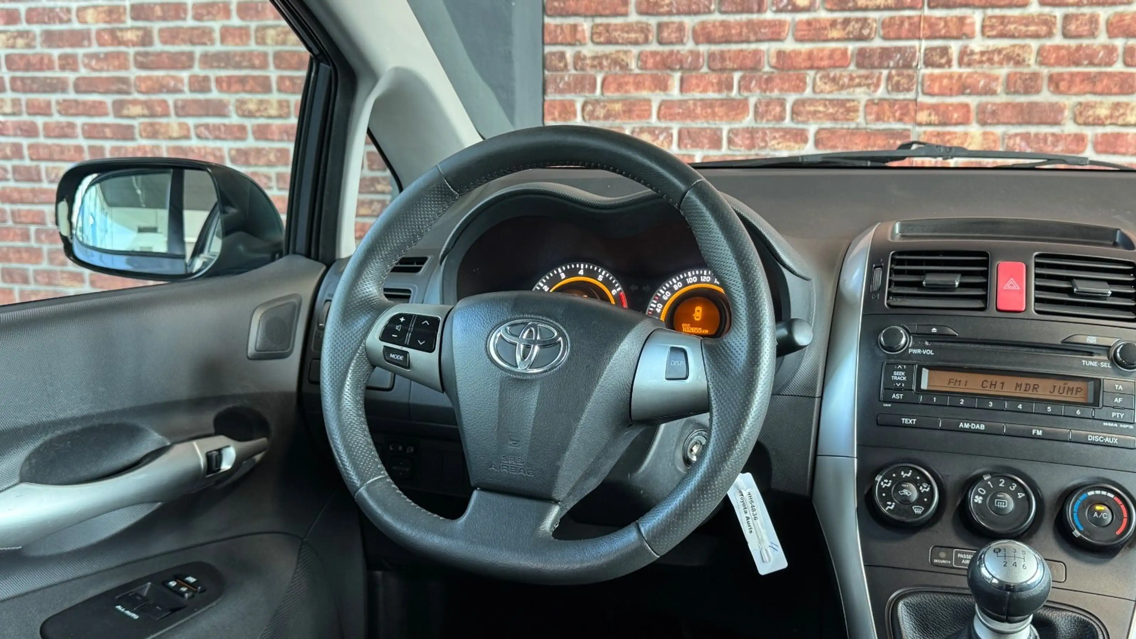 Toyota Auris 1,33-l-Dual-VVT-i Basis KLIMA*TÜV-NEU — photo 10