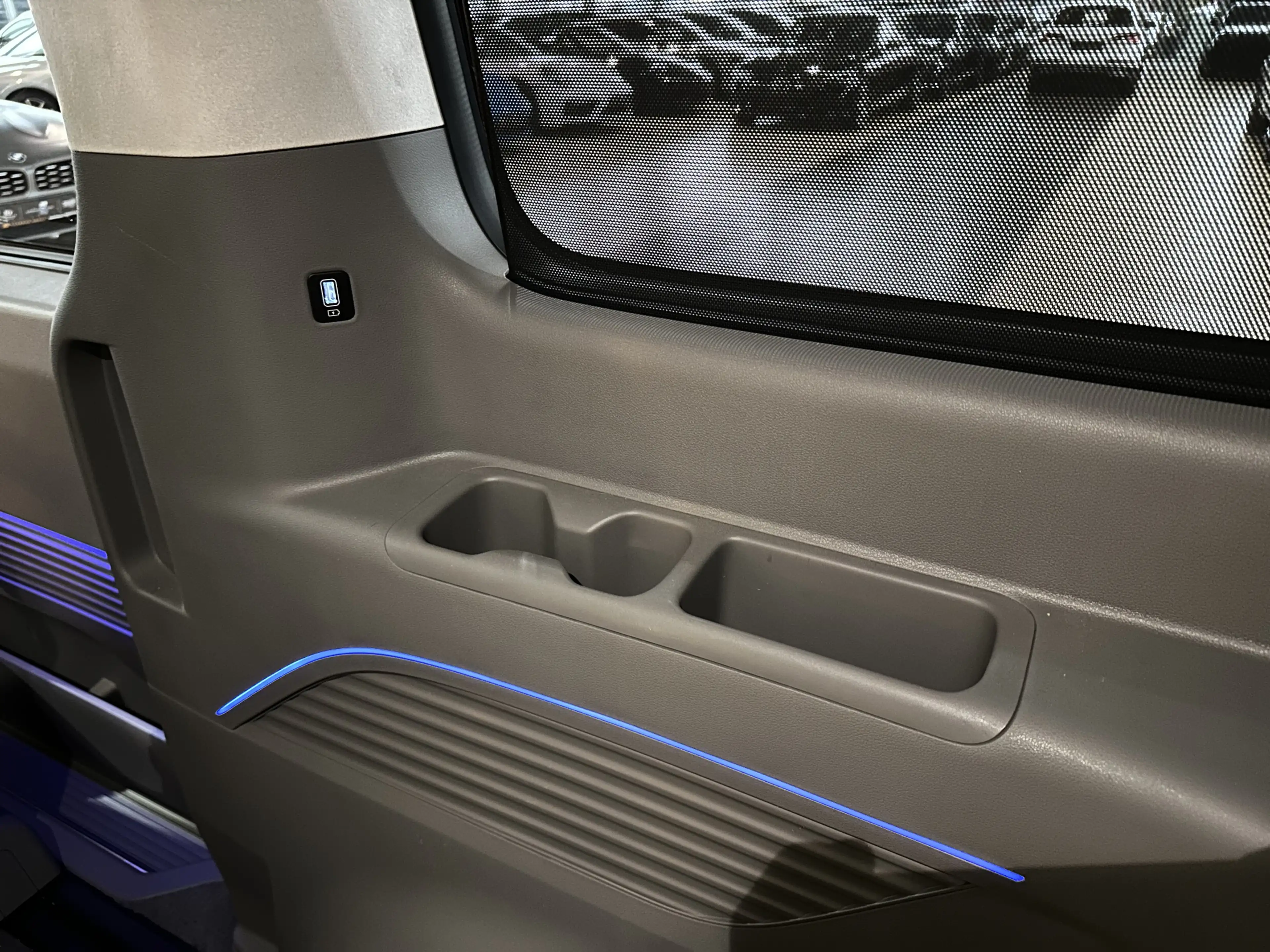 Hyundai STARIA Signature Leder Pano 360Cam 7-Sitzer AHK — photo 10